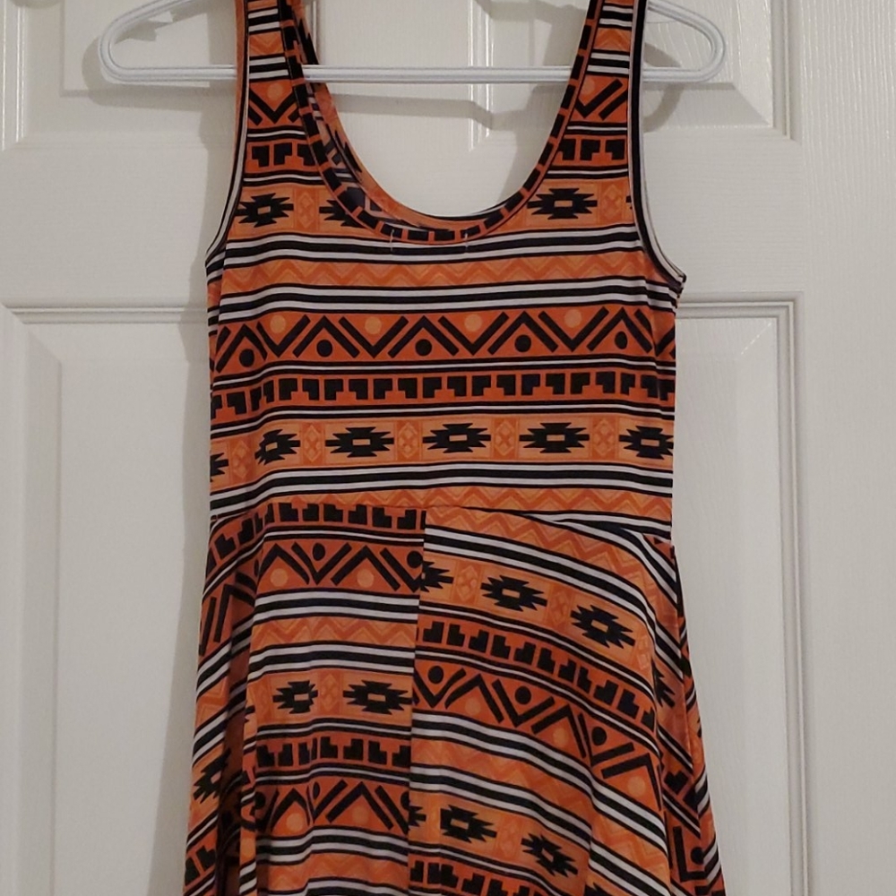 Dress - Picture 3 of 3
